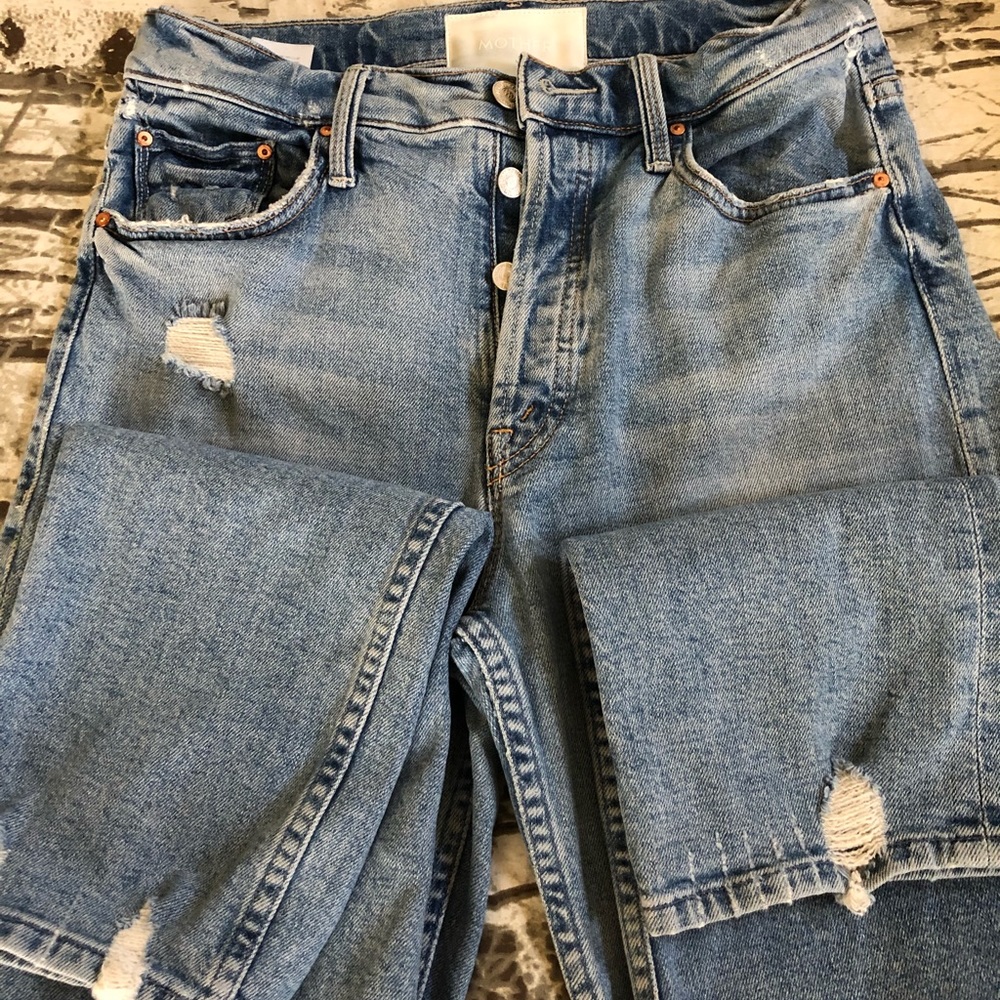 MOTHER Tomcat jeans size 28. Gently used condition